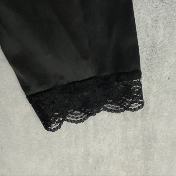 Shein Satin Top Sz Large Deep V-neck Long Sleeve Lace Trim Black - Picture 4 of 11